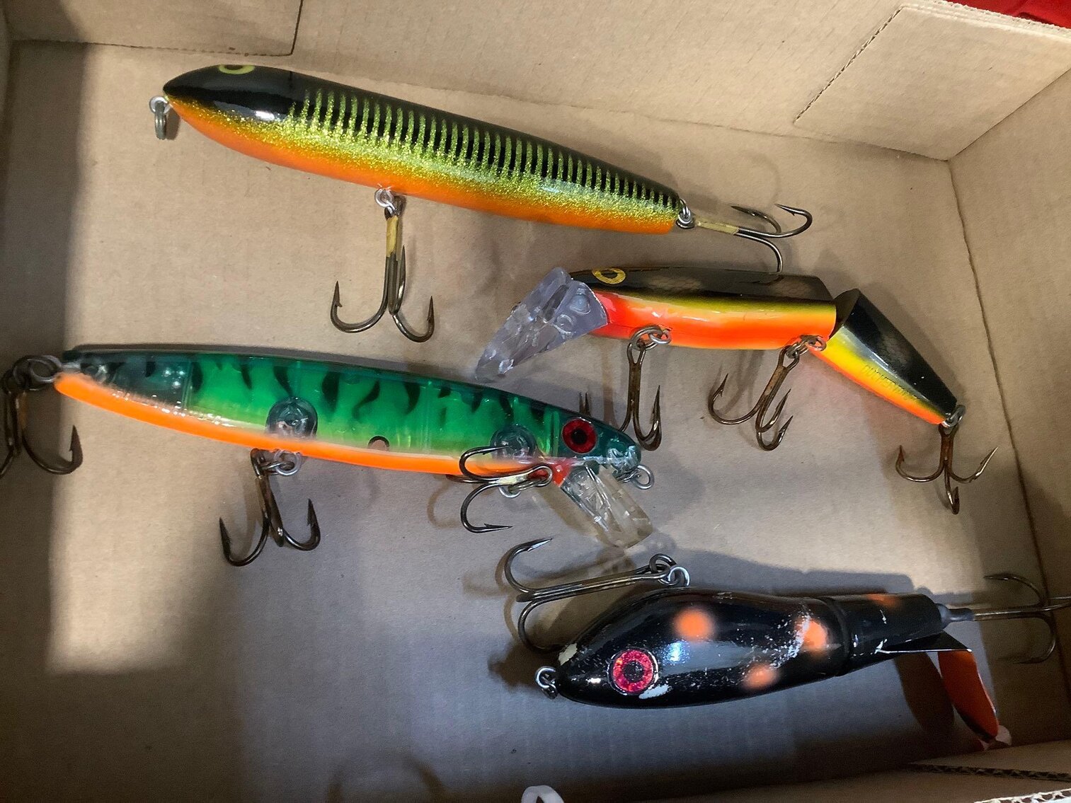 Image for Furniture, collectibles, household-New North