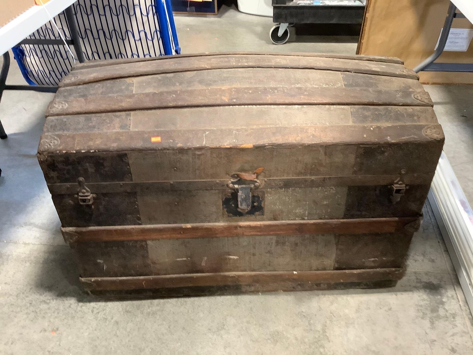 Image for Furniture, collectibles, household-New North