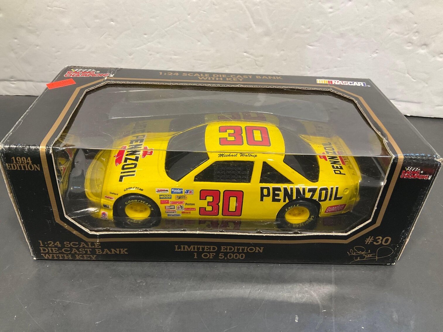 Image for Furniture, collectibles, household-New North