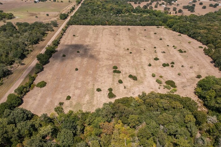 Image for Carmine 78932 - Carmine Cemetery Road