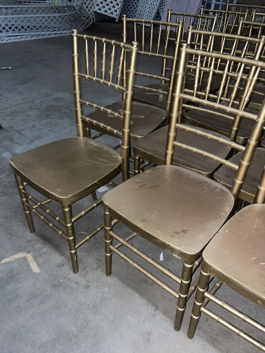 Image for 190 Chiavari Even Chairs, 150 Event Chairs - Online Auction