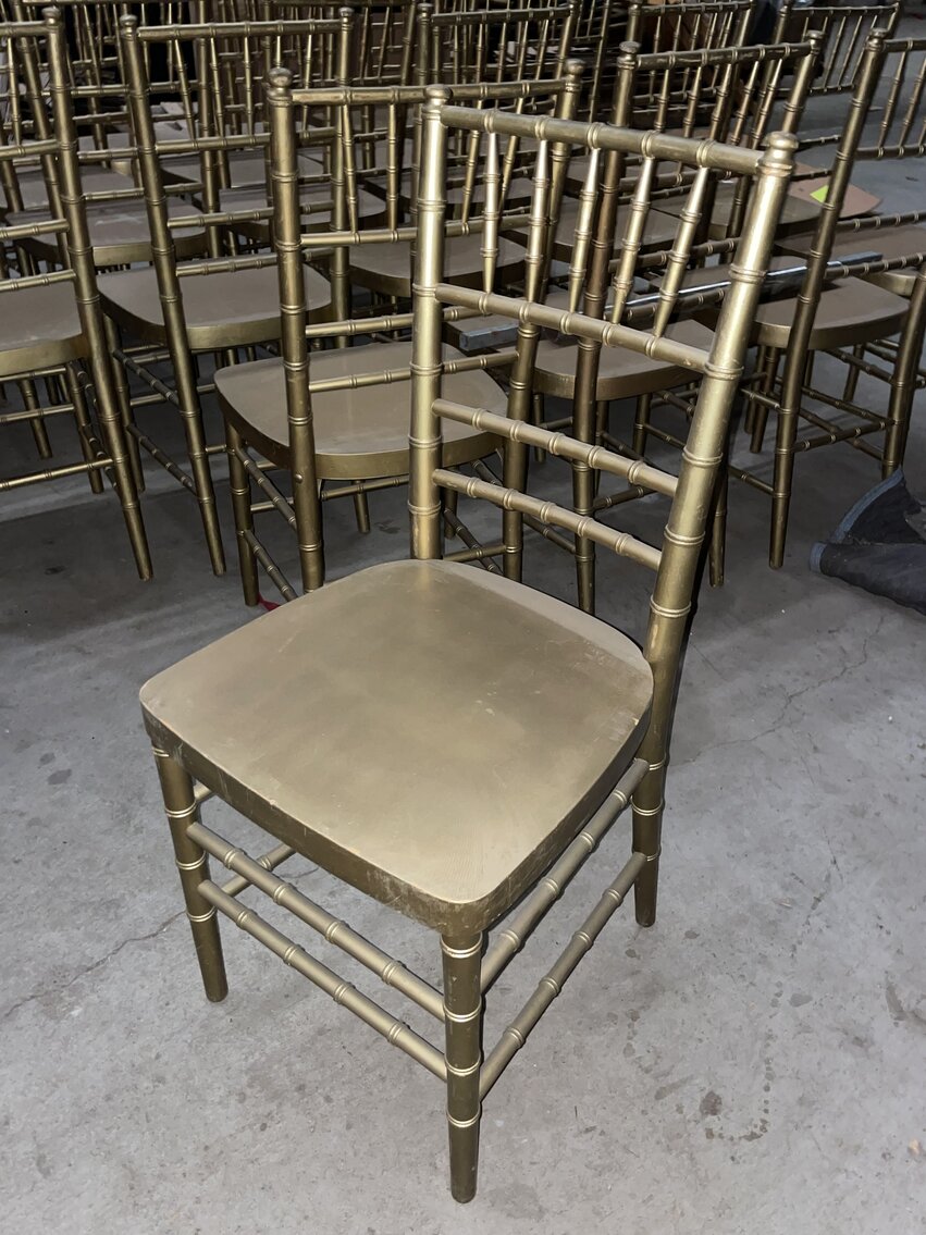 Image for 190 Chiavari Even Chairs, 150 Event Chairs - Online Auction