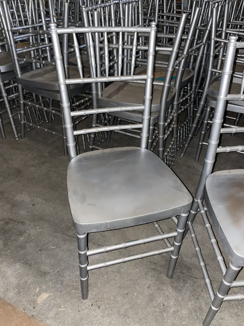 Image for 190 Chiavari Even Chairs, 150 Event Chairs - Online Auction