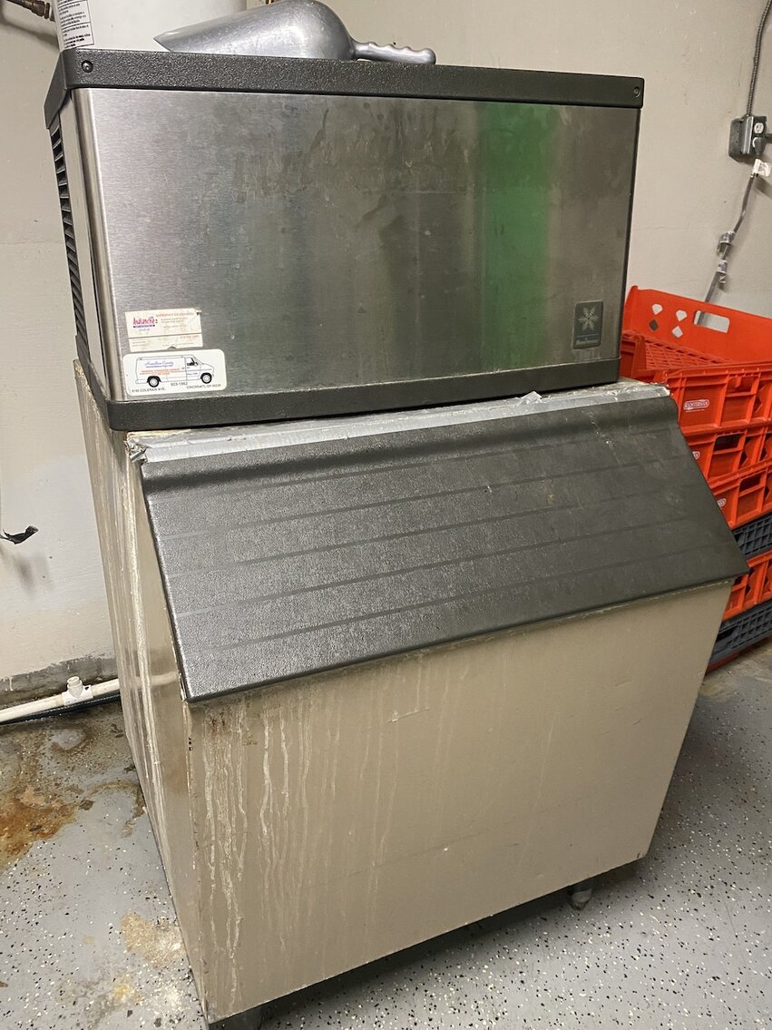 Image for Crosley's Bar Auction