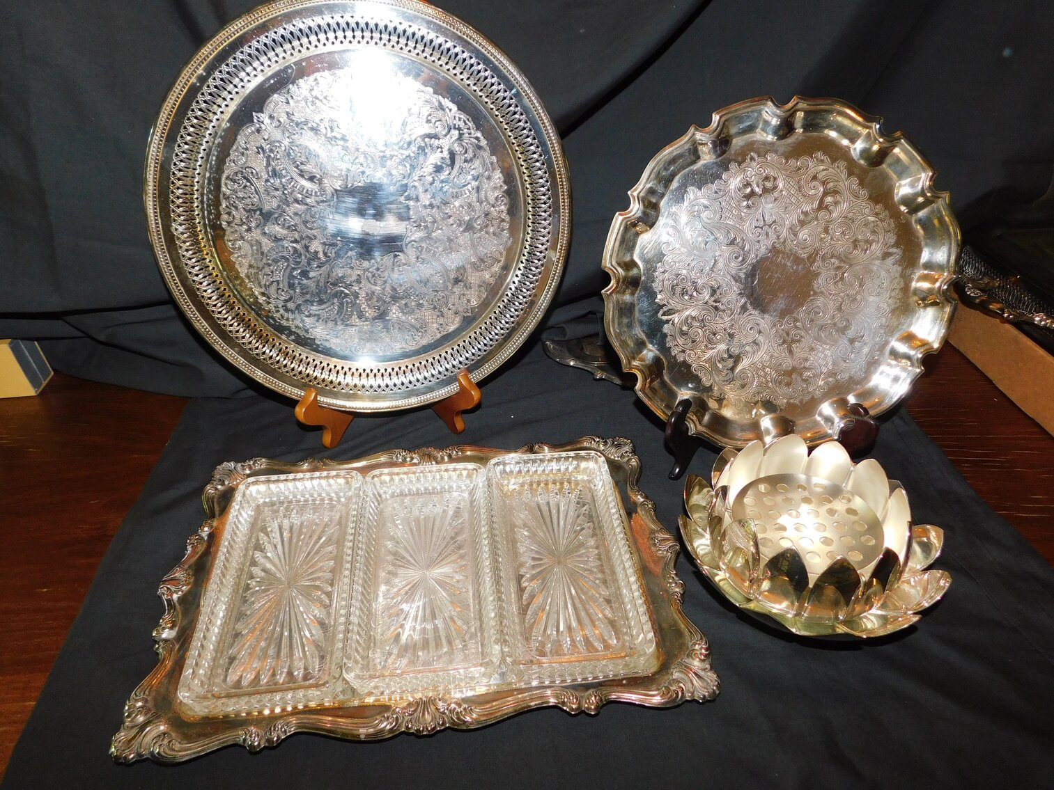 Image for Elkins, WV – Moving Auction: Nice Furniture, Household Items, Décor, Antiques, Toys & More!