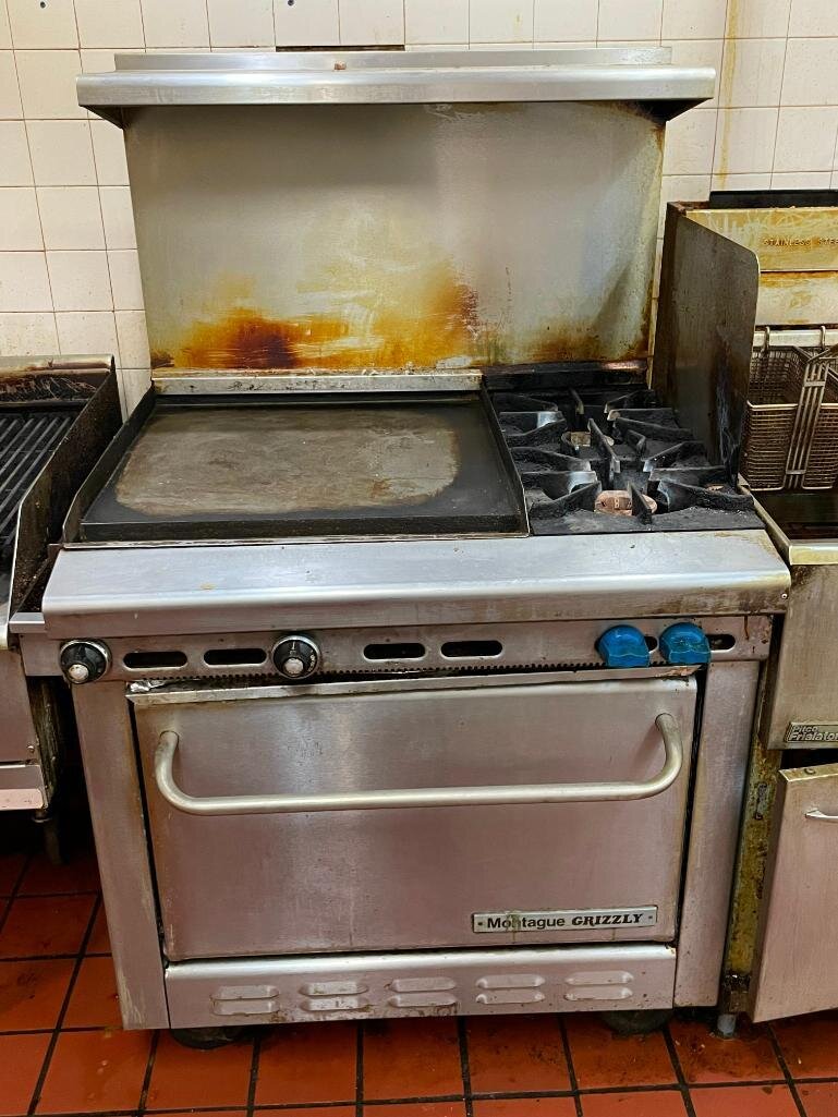 Image for Boondockers Bar, Restaurant & Sand Volleyball Business Liquidation Online Auction