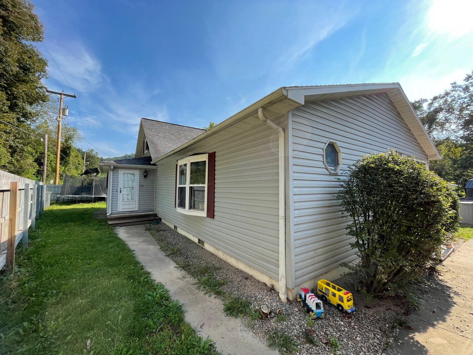 Image for SOLD $55,000 - 5 Bedroom in Charleston