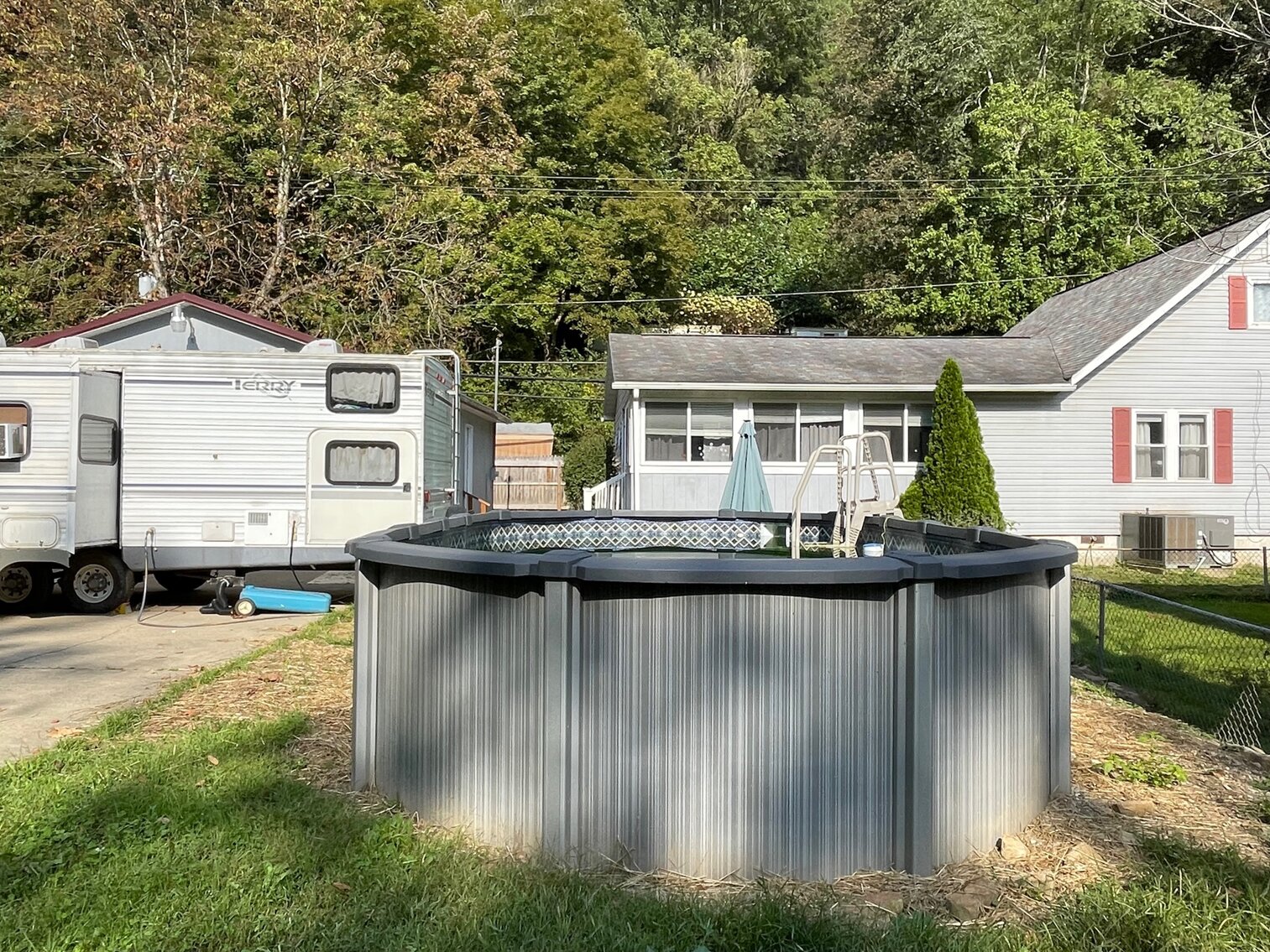 Image for SOLD $55,000 - 5 Bedroom in Charleston