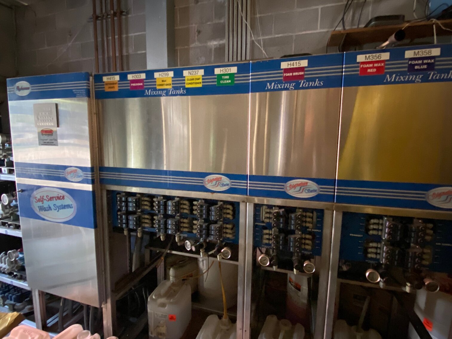 Image for ABSOLUTE AUCTION 2500 PARK AVE