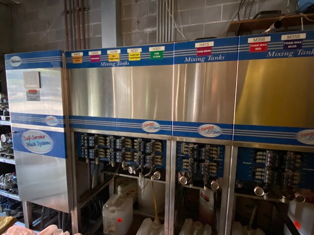 Image for ABSOLUTE AUCTION 2500 PARK AVE