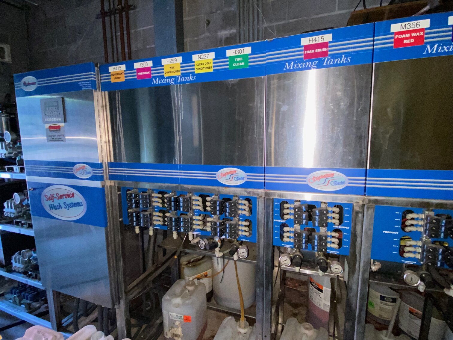 Image for ABSOLUTE AUCTION 2500 PARK AVE