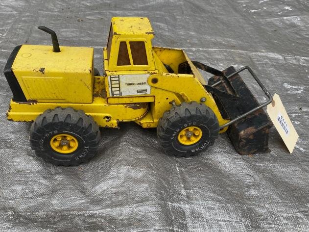 Stadick Living Estate Auction