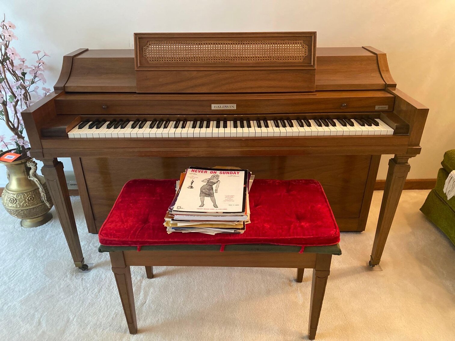 Image for Furniture, Collectibles, Househol-Chardonnay Ct