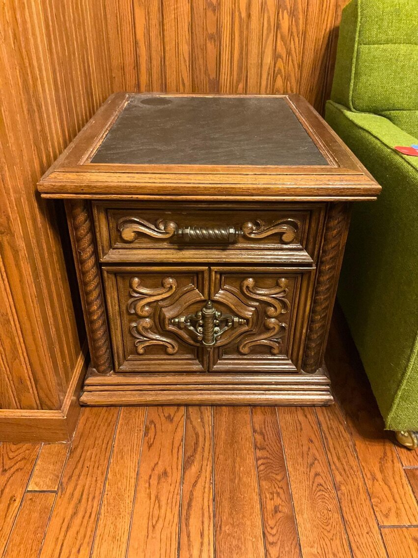 Image for Furniture, Collectibles, Househol-Chardonnay Ct