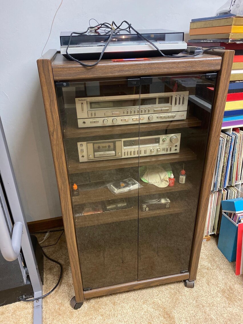 Image for Furniture, Collectibles, Househol-Chardonnay Ct