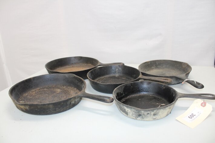 Image for St. Louis Cardinal Baseball Memorabilia, Disney, Warner Bros., Stoneware Crocks, Advertising Lights, Advertising, & More Online Only Auction