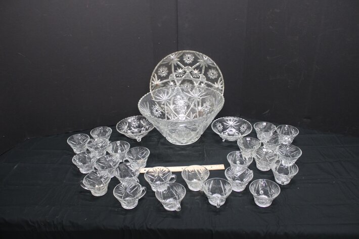 Image for St. Louis Cardinal Baseball Memorabilia, Disney, Warner Bros., Stoneware Crocks, Advertising Lights, Advertising, & More Online Only Auction