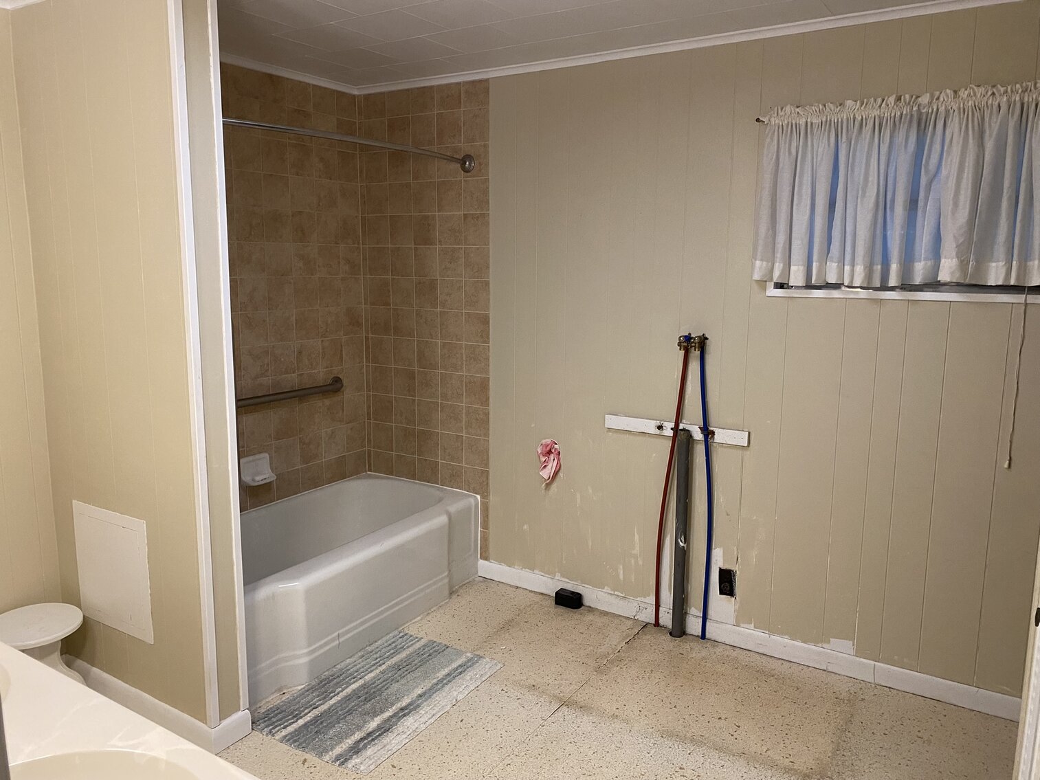 Image for SOLD $55,000 - 3 Bedroom Oak Hill Home