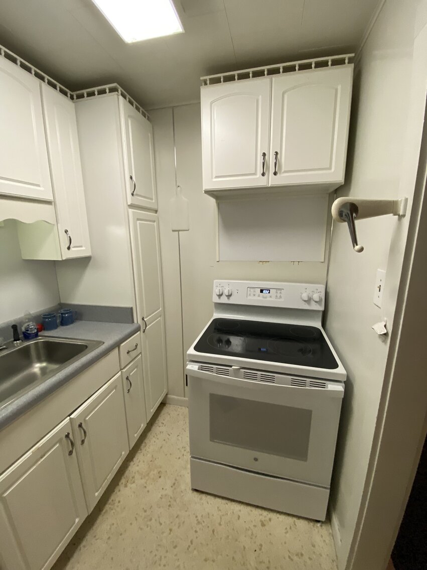 Image for SOLD $55,000 - 3 Bedroom Oak Hill Home