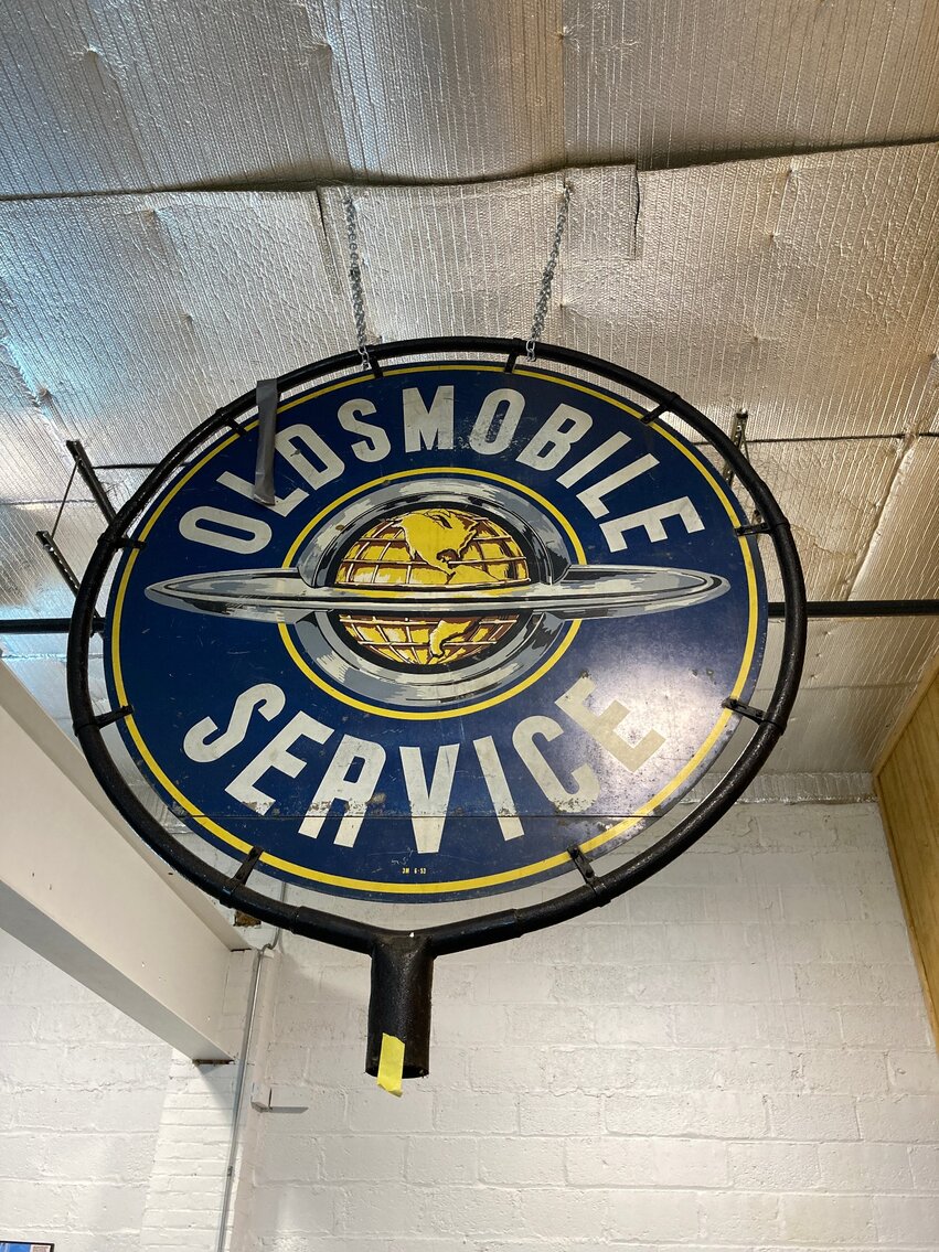 Martins’ Ferry, OH HUGE Antique Auction! Over 650 Lots from the Butch