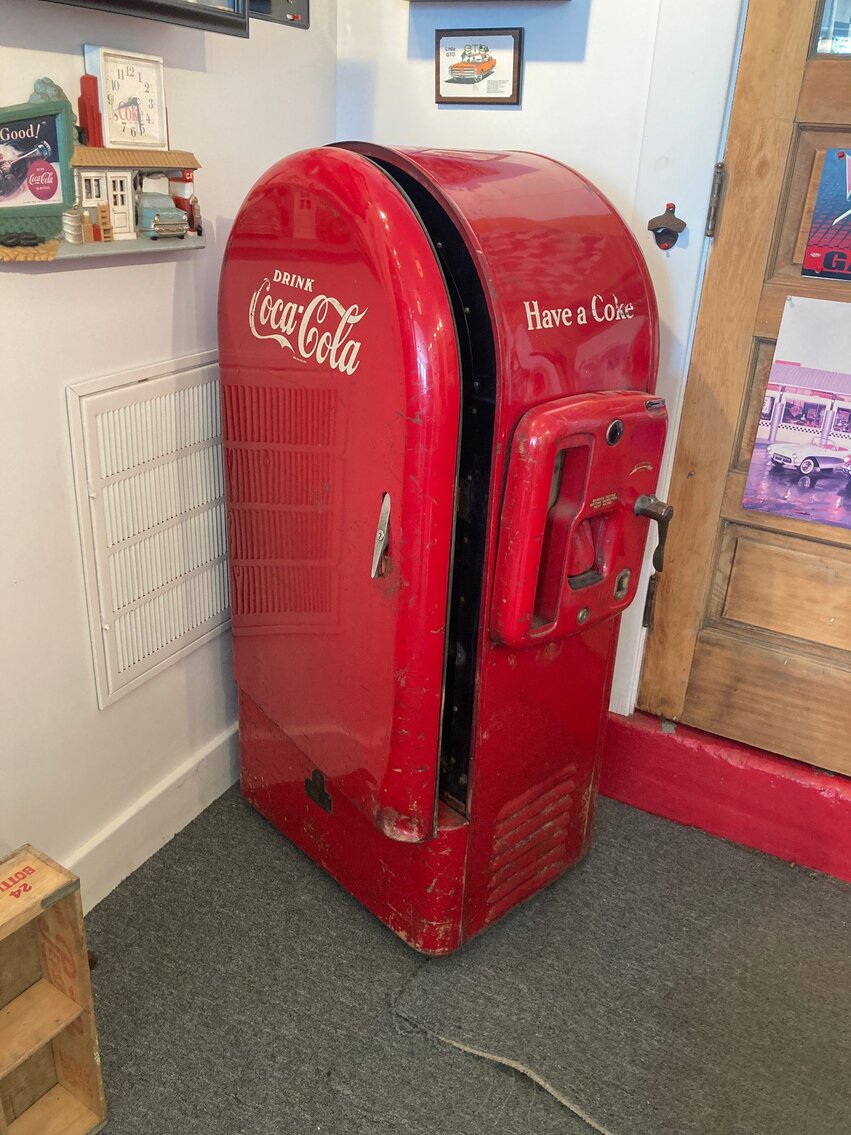 Image for Martins’ Ferry, OH – HUGE Antique Auction! Over 650 Lots from the Butch Miller Collection!