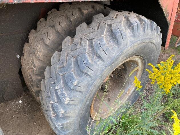 Hendrickson Pettibone Crane Truck