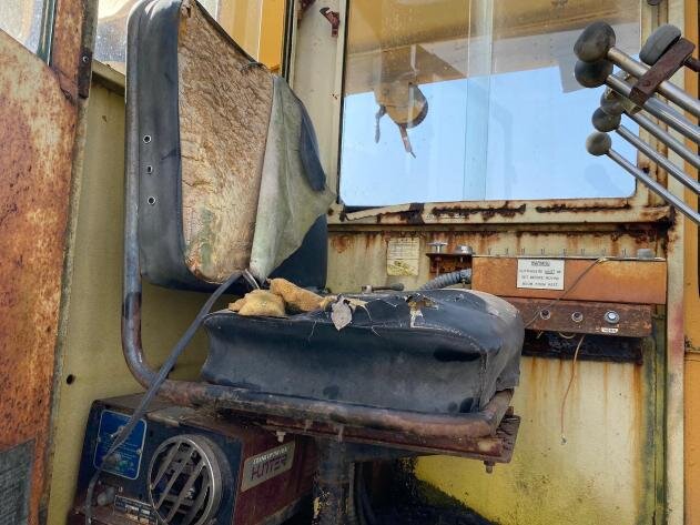 Hendrickson Pettibone Crane Truck