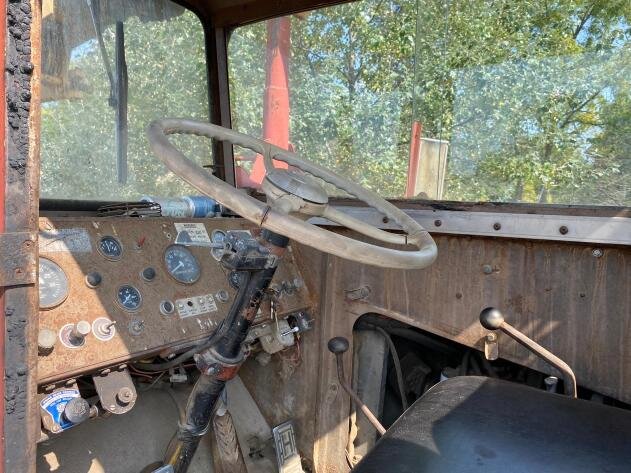 Hendrickson Pettibone Crane Truck