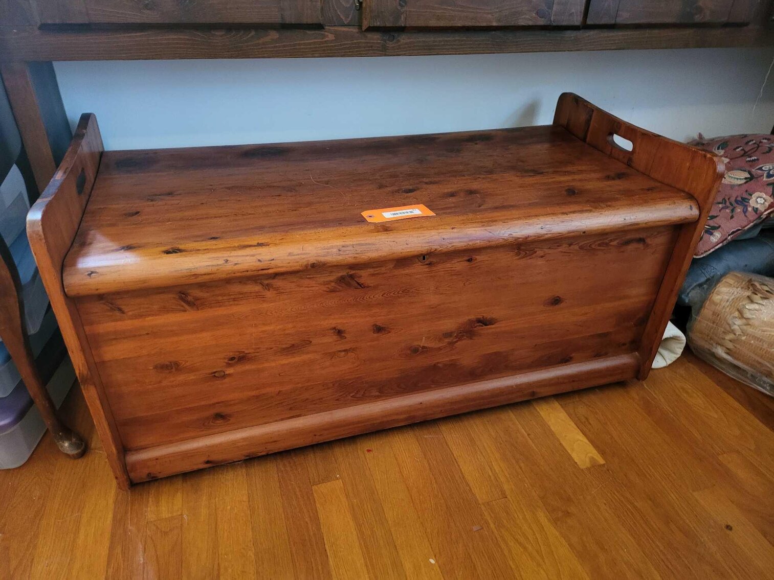 Image for Furniture, collectibles, household-Waubenoor