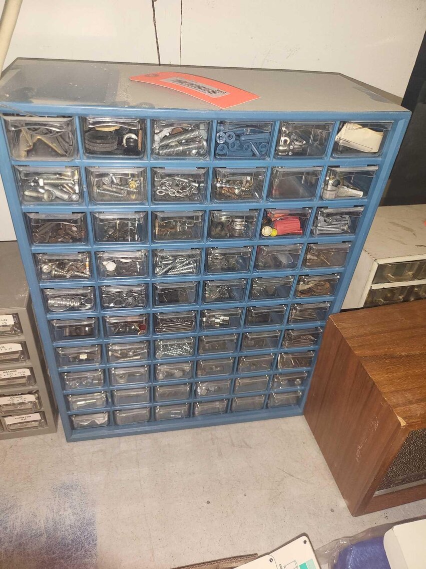 Image for Furniture, collectibles, household-Waubenoor