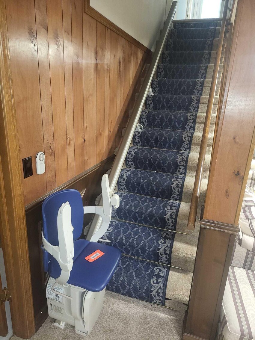 Image for Furniture, collectibles, household-Deer Path Dr