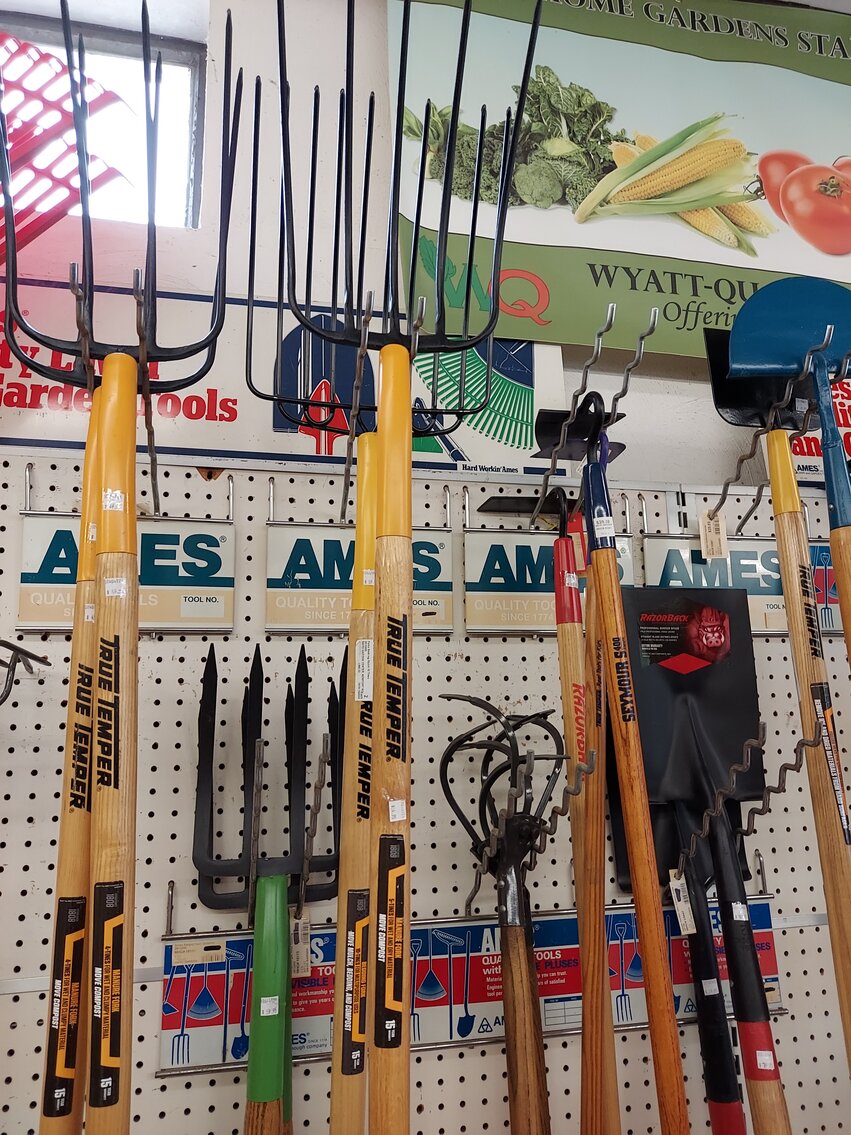 Image for Lawn & Garden/Hardware Auction