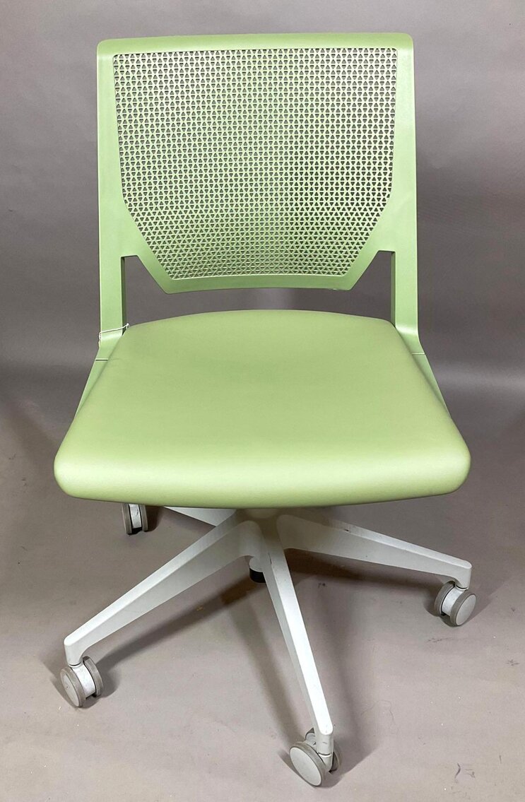 Image for AOE Modern Office Furniture | Business Liquidation | October 24, 2022 at 10:00 AM