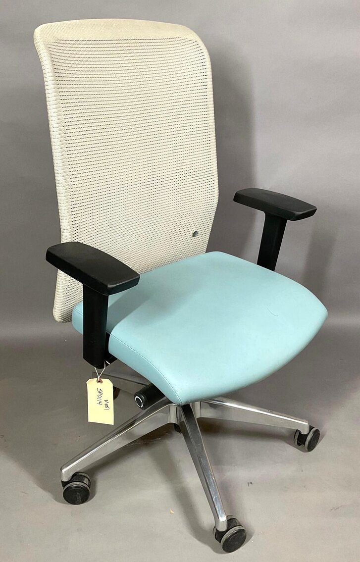 Modern Office Furniture Auction in Malvern, PA