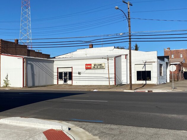 Image for ABSOLUTE RETIREMENT AUCTION - 619 FERRY STREET & 106 W. 7TH STREET METROPOLIS, IL