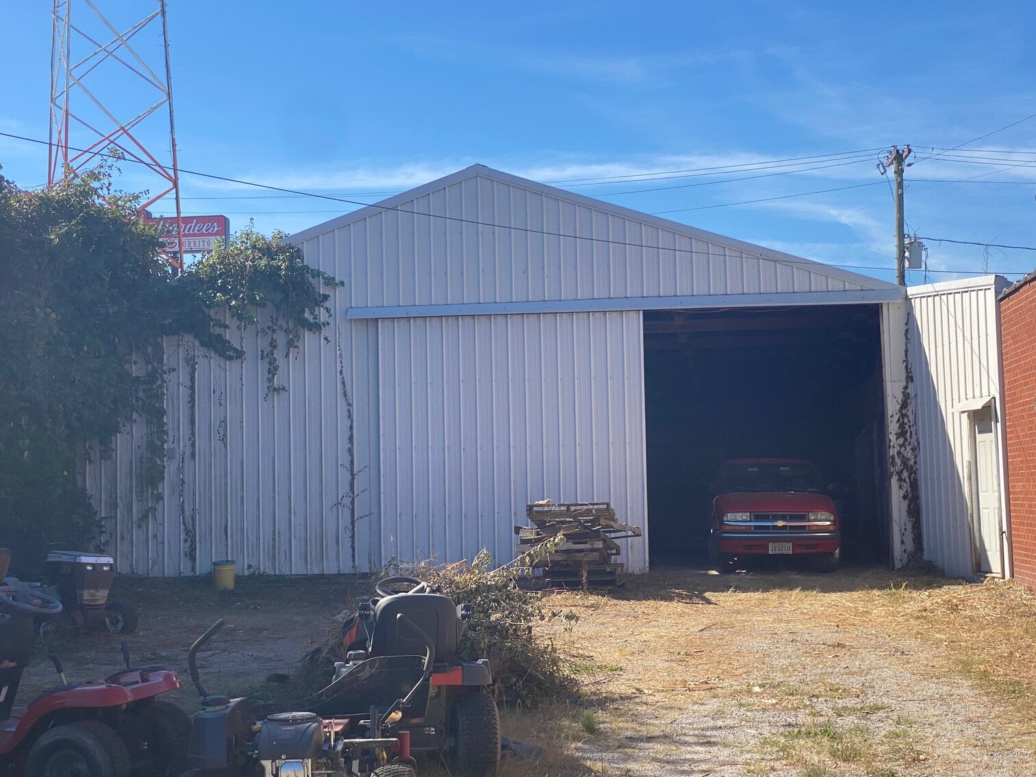 Image for ABSOLUTE RETIREMENT AUCTION - 619 FERRY STREET & 106 W. 7TH STREET METROPOLIS, IL