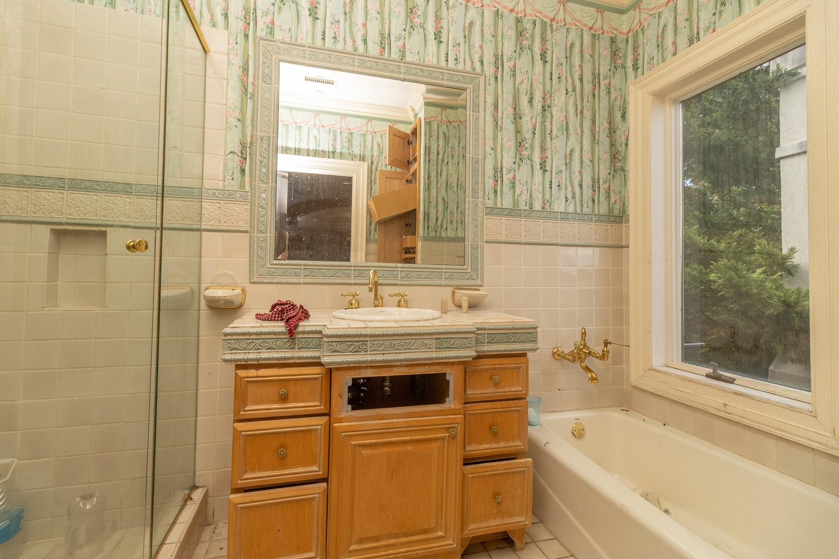 Image for SOLD $913,000 - 6 Bedroom Mansion on over 13 Acres Ready for Restoration