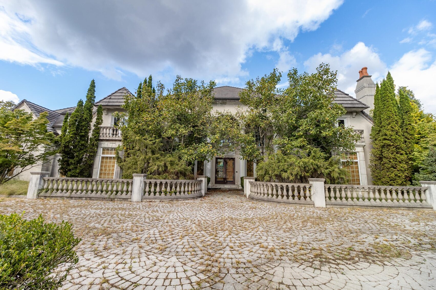 Image for SOLD $913,000 - 6 Bedroom Mansion on over 13 Acres Ready for Restoration