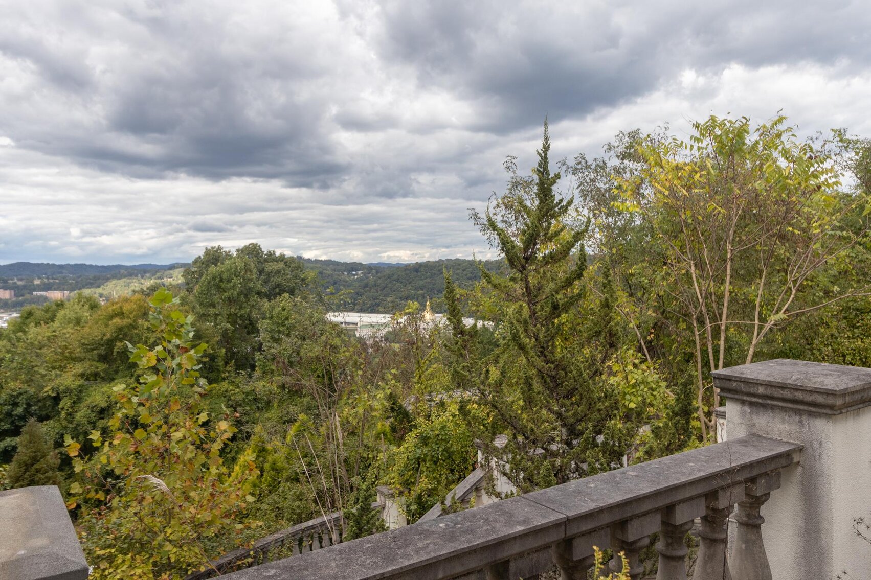 Image for SOLD $913,000 - 6 Bedroom Mansion on over 13 Acres Ready for Restoration