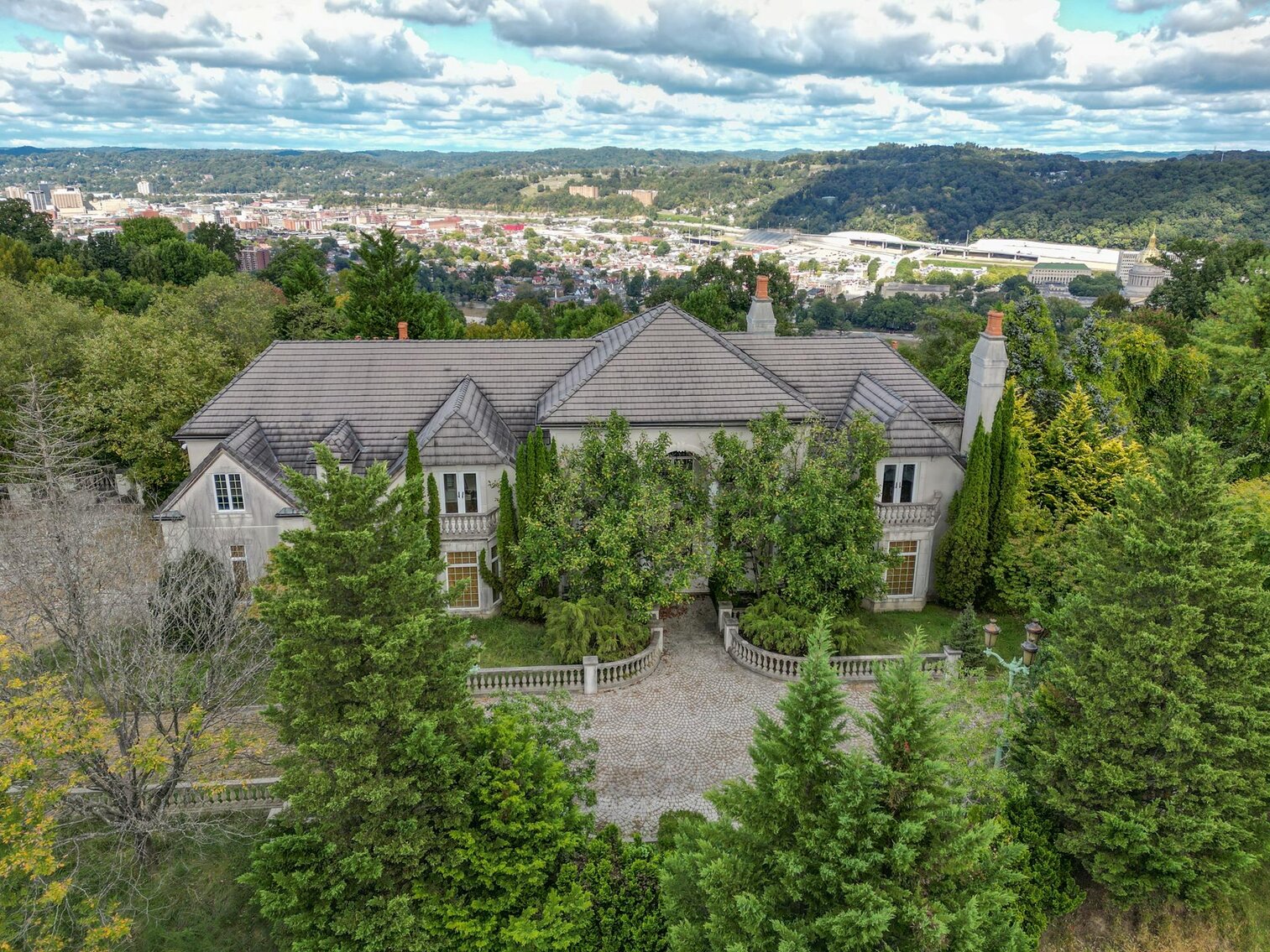 Image for SOLD $913,000 - 6 Bedroom Mansion on over 13 Acres Ready for Restoration