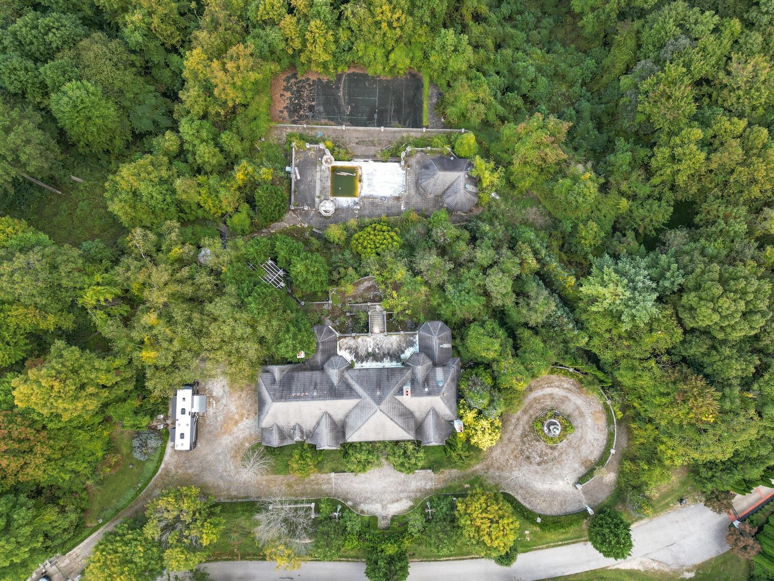 Image for SOLD $913,000 - 6 Bedroom Mansion on over 13 Acres Ready for Restoration
