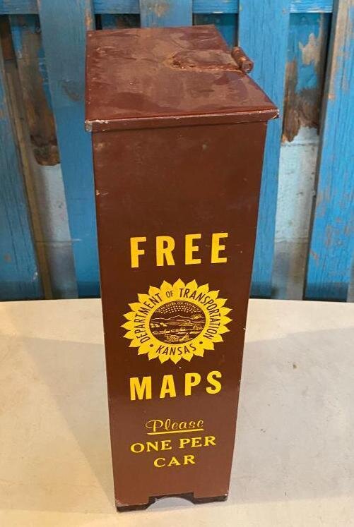 Image for LIVE Onsite Antiques & Advertising Auction Omaha