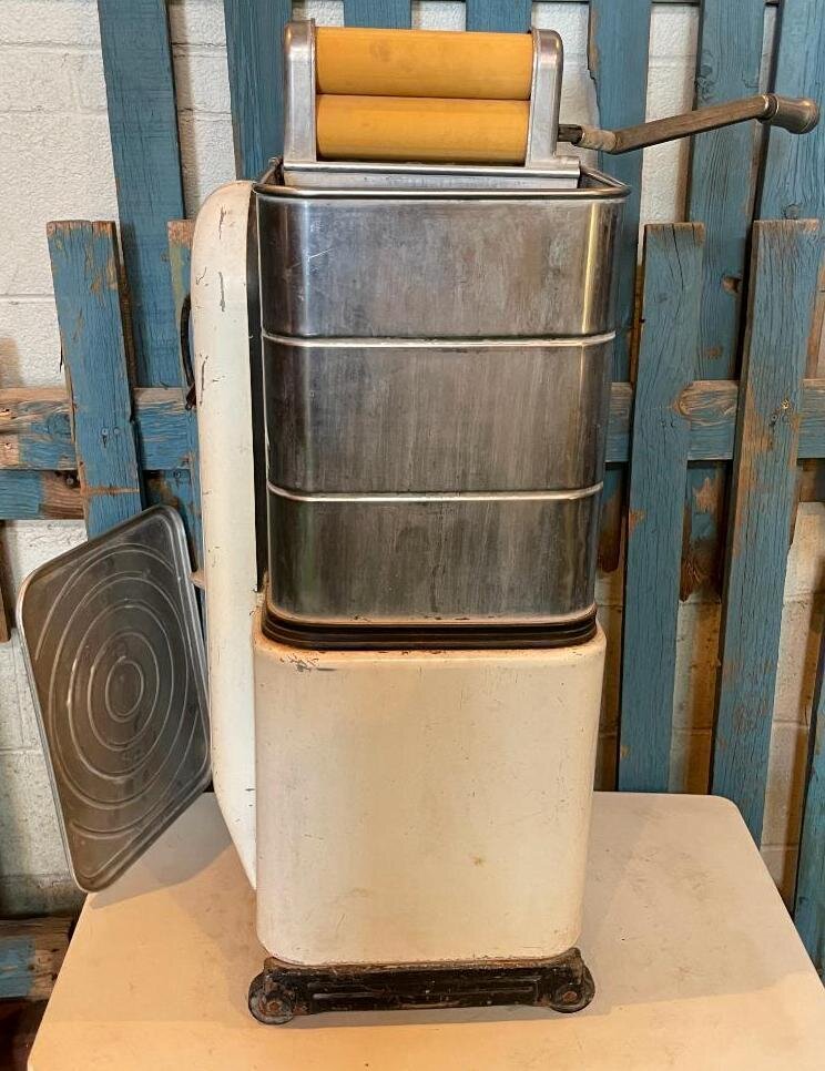 Image for LIVE Onsite Antiques & Advertising Auction Omaha