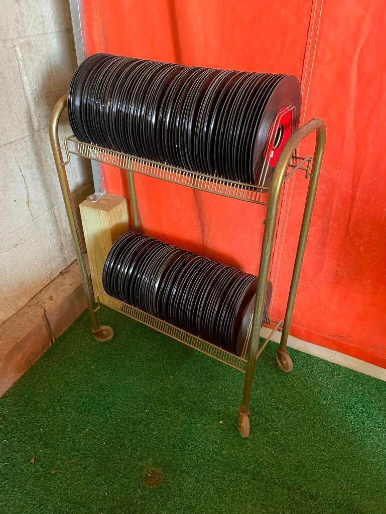 Image for LIVE Onsite Antiques & Advertising Auction Omaha