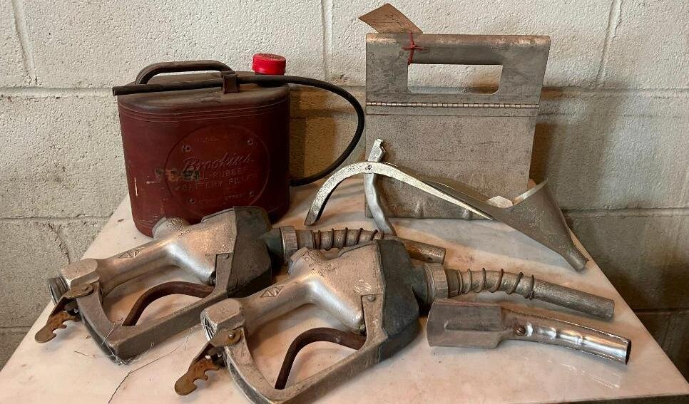 Image for LIVE Onsite Antiques & Advertising Auction Omaha