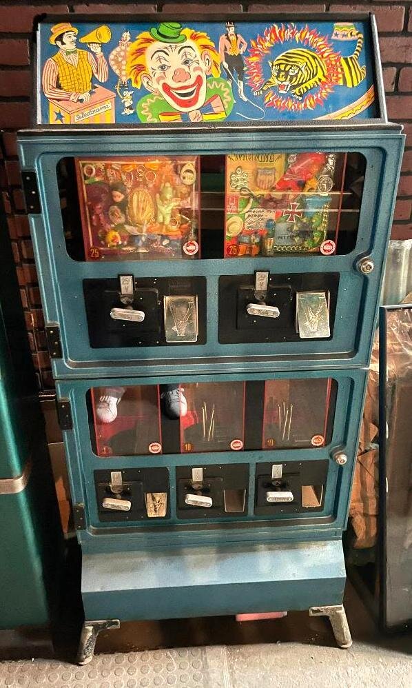 Image for LIVE Onsite Antiques & Advertising Auction Omaha