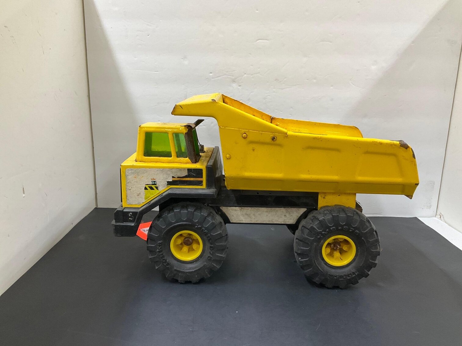 Image for Furniture, Collectibles, Household- Main front