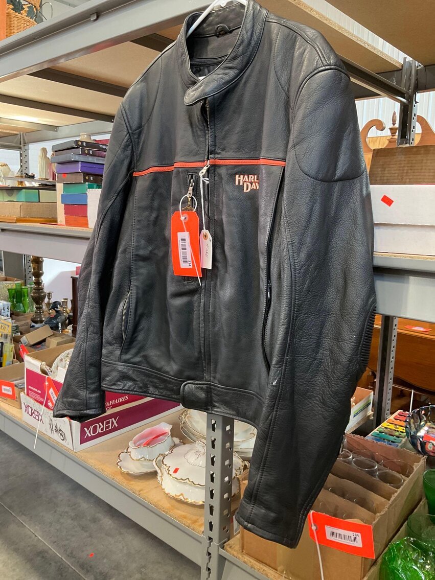 Image for Furniture, collectibles, household- New North