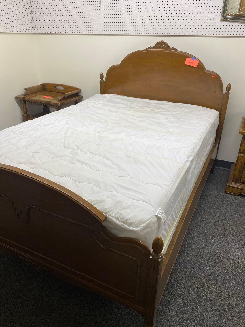 Image for Furniture, collectibles, household- New North