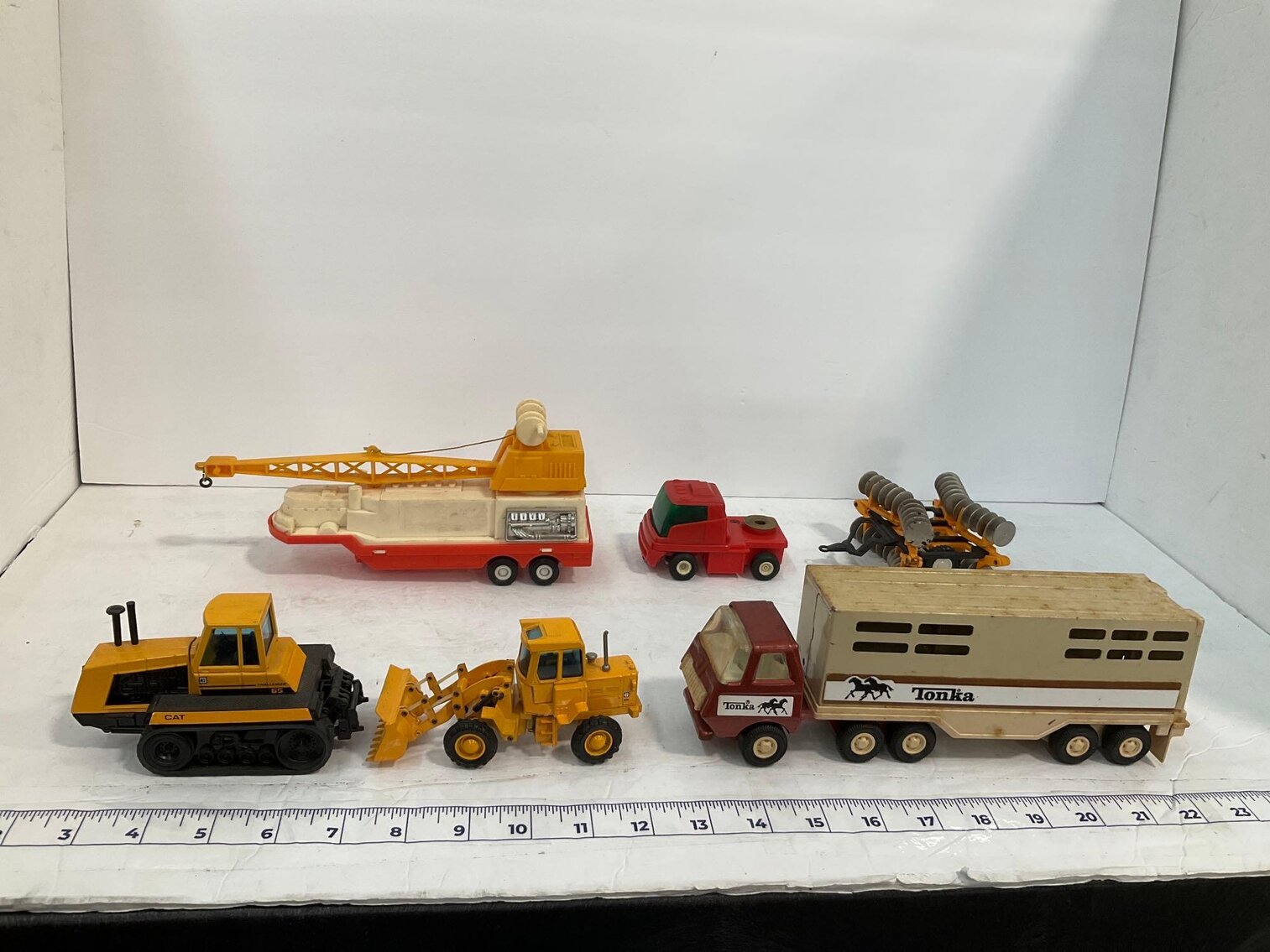 Image for Furniture, collectibles, household- New North